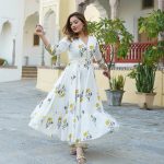 আকর্ষণীয় স্ক্রিন প্রিন্টেড হলুদ ফুলের গাউন,জামা,পায়জামা